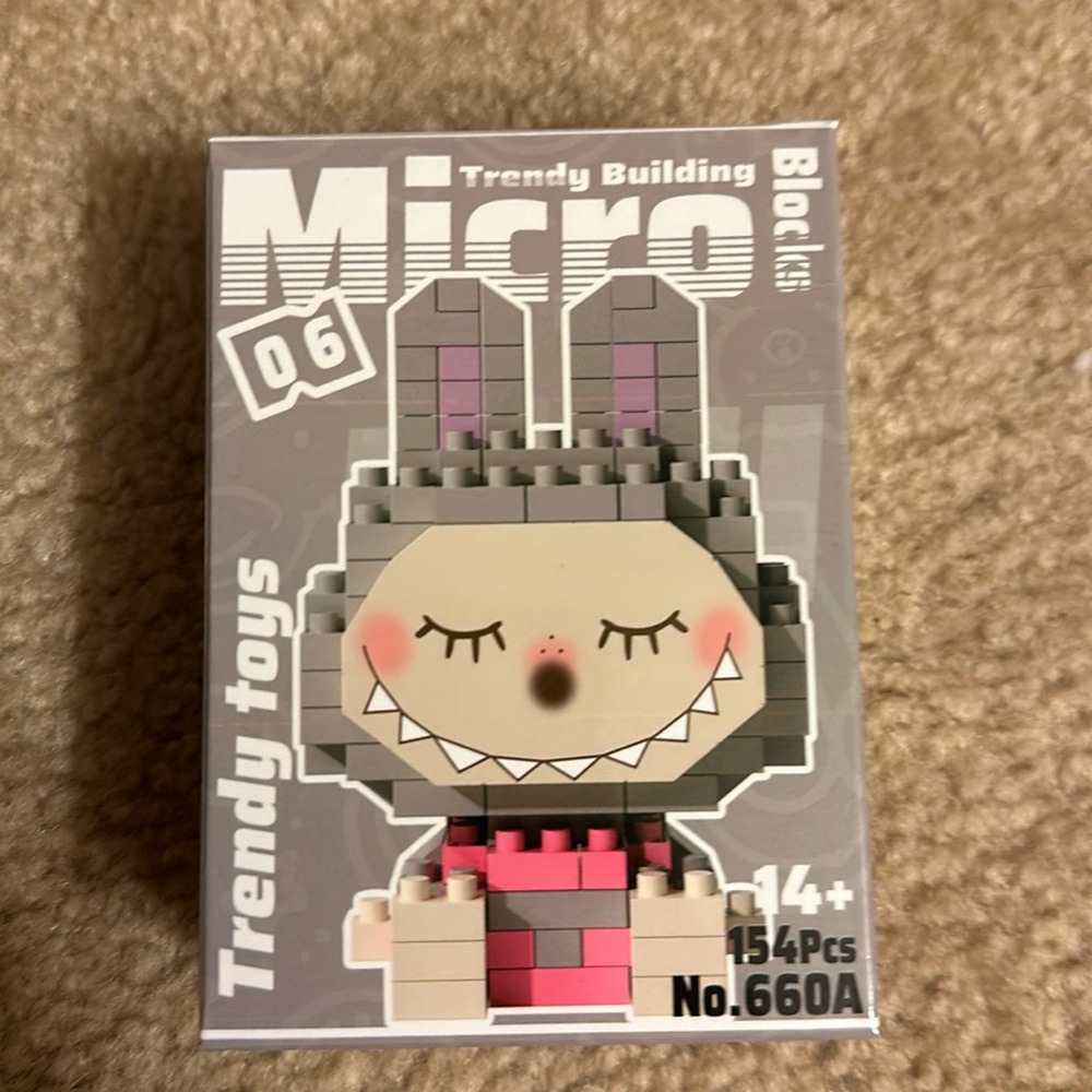 Micro Trending Building Blocks: Grey Labubu